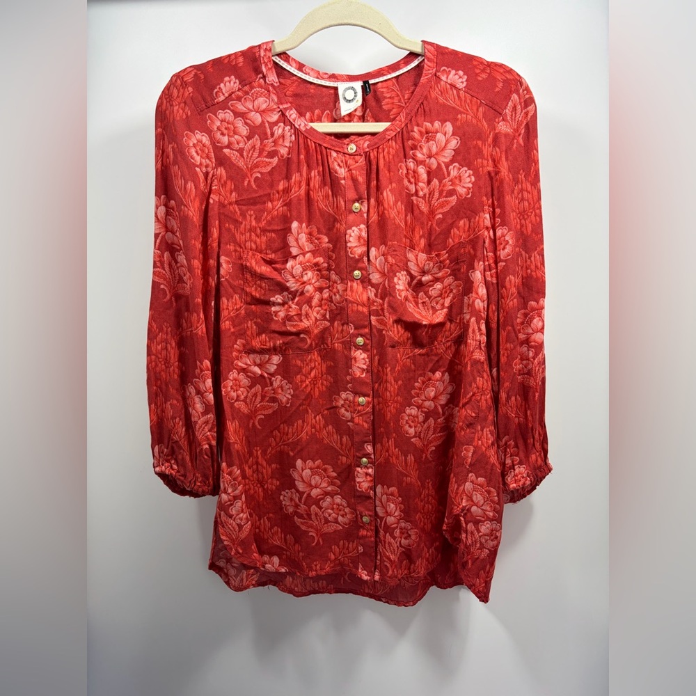 Anthropologie Akemi + Kin
Floral Button Front Blouse - Size
Medium